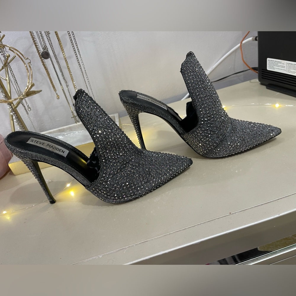 Steve Madden sparkling elegant shoes in good condition